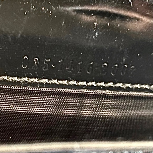 Authentic Gucci Wallet Clutch - Tom Ford Collection Y2K Patent Leather- Black - Picture 8 of 8